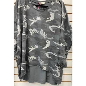 NEW YOLLY women's camo high low top in gray